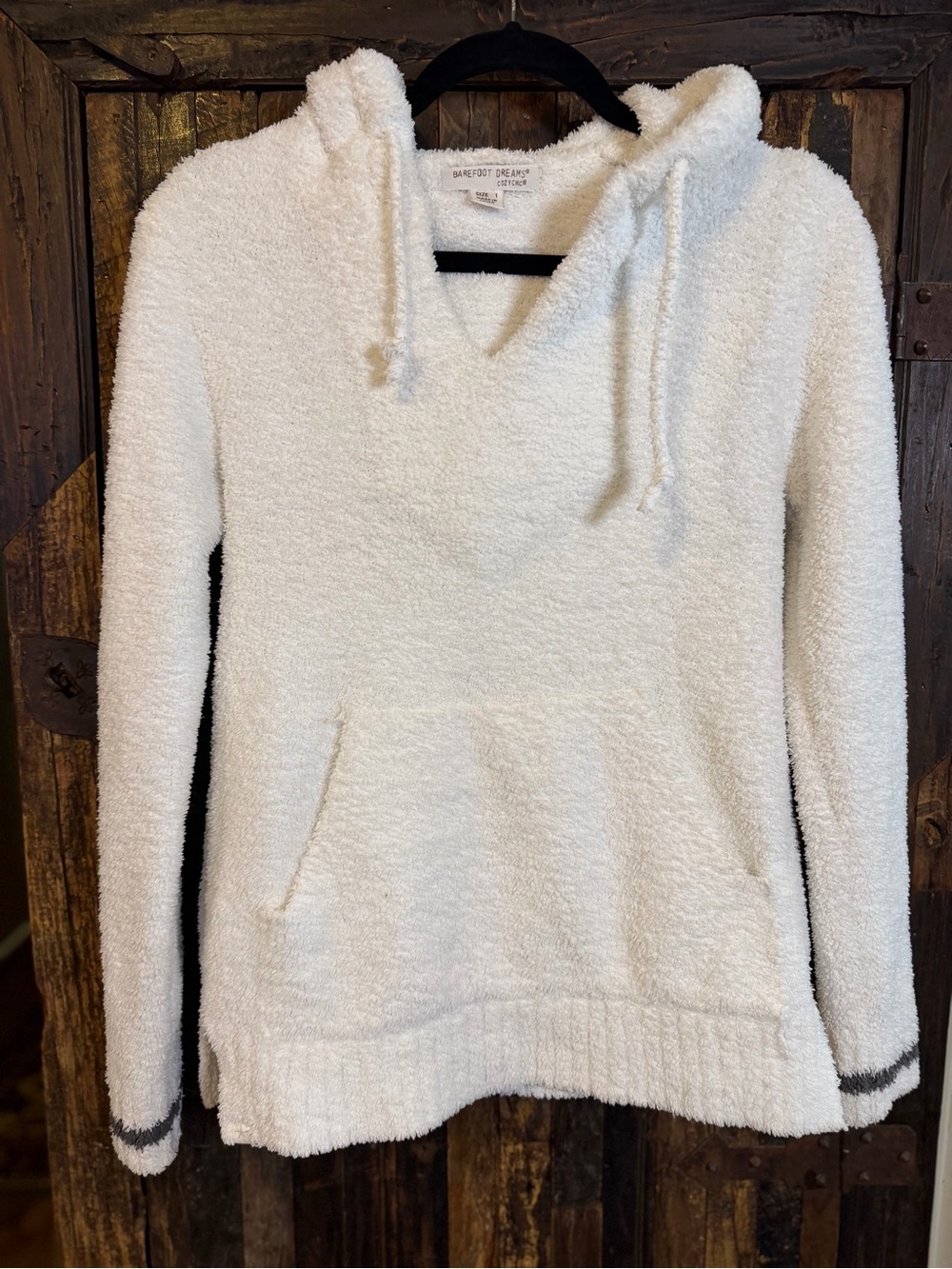 Barefoot Dreams CozyChic Hoodie Size 1 S/M White Fuzzy Pullover Style 678 luxury